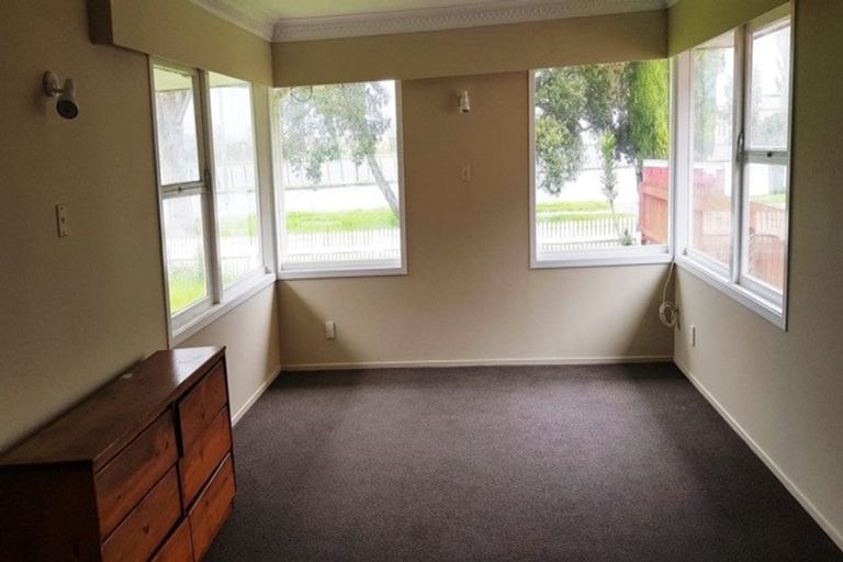 Photo of property in 34 Kirkbride Road, Mangere Bridge, Auckland, 2022