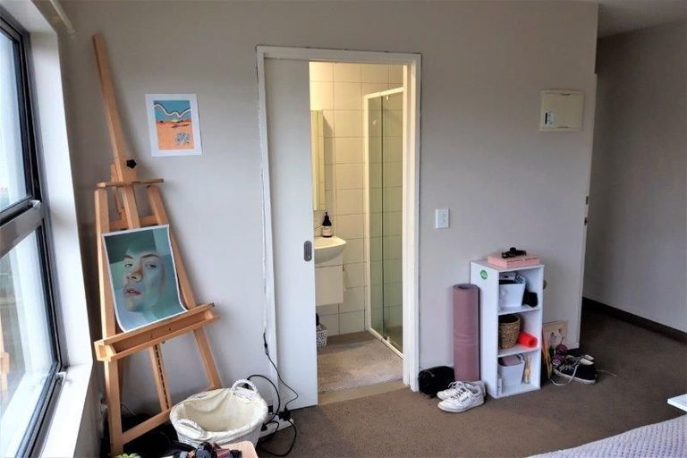 Photo of property in 27b Newnham Terrace, Upper Riccarton, Christchurch, 8041