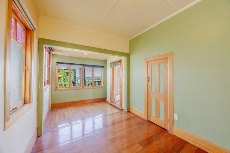 Photo of property in 42 Cameron Road, Bluff Hill, Napier, 4110
