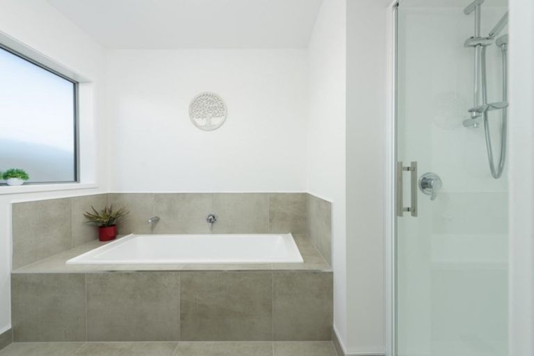 Photo of property in 17 Saddlers Way, Papamoa, 3118