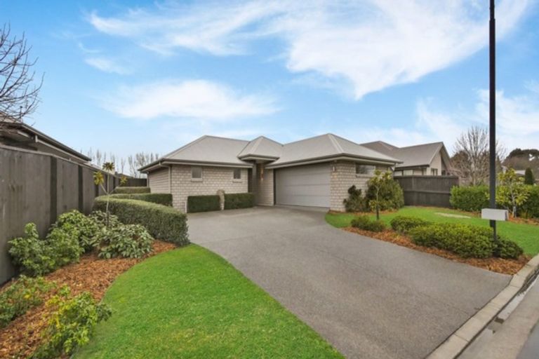 Photo of property in 40 Little Oaks Drive, Yaldhurst, Christchurch, 8042