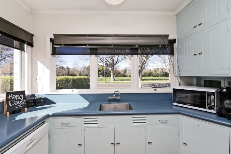 Photo of property in 908 Sylvan Road, Mayfair, Hastings, 4122