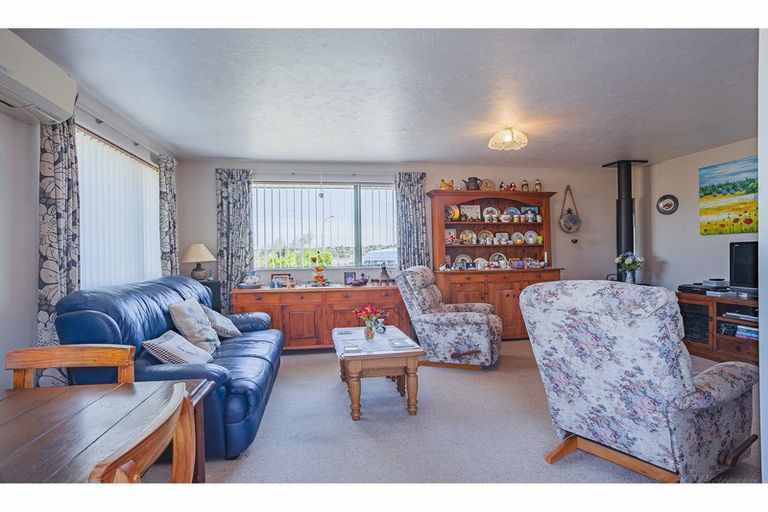 Photo of property in 5 Ellesmere Place, Oceanview, Timaru, 7910