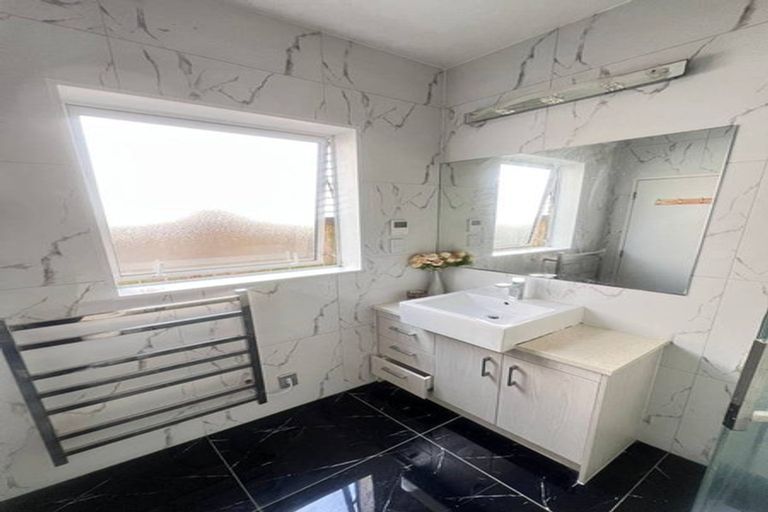 Photo of property in 66 Hughs Way, Flat Bush, Auckland, 2019