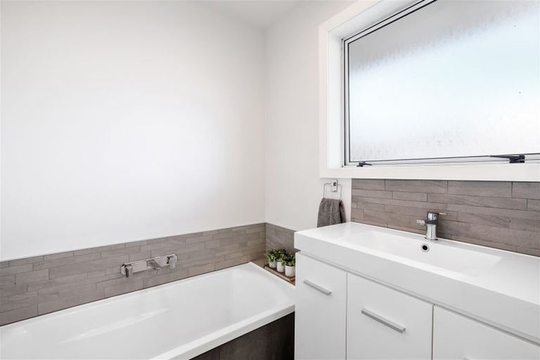 Photo of property in 6 Cardome Street, Bishopdale, Christchurch, 8053