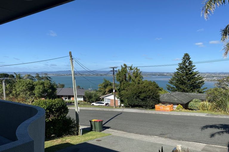 Photo of property in 2/18 Teal Crescent, Beach Haven, Auckland, 0626