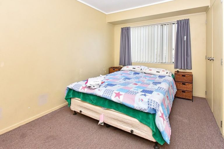 Photo of property in 12 Fareti Place, Mangere, Auckland, 2022