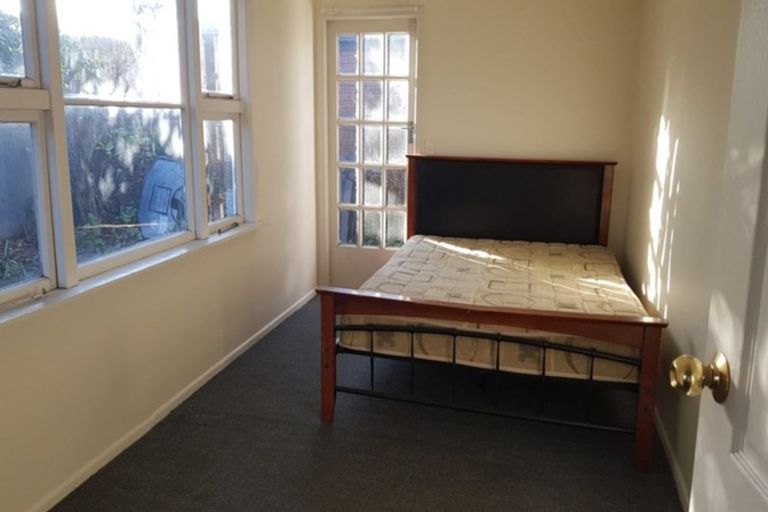 Photo of property in 36 Coniston Avenue, Ilam, Christchurch, 8041