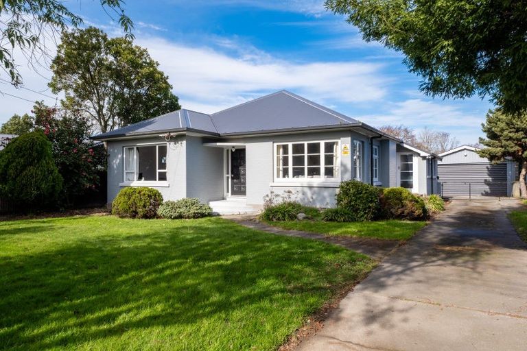 Photo of property in 63 Northcote Road, Northcote, Christchurch, 8052