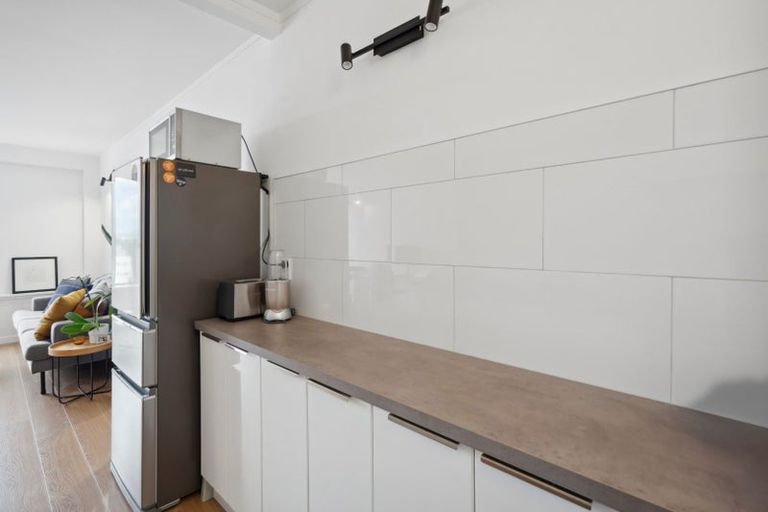 Photo of property in 70 Hobson Street, Thorndon, Wellington, 6011