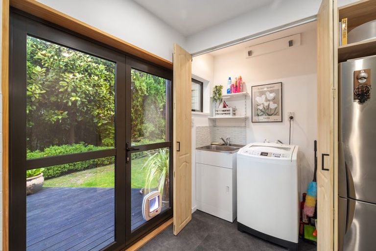 Photo of property in 37b Highland Place, Avonhead, Christchurch, 8042