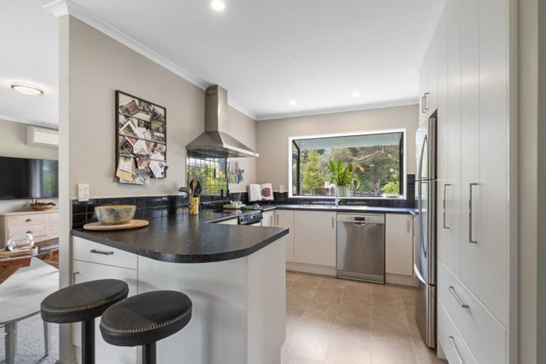 Photo of property in 21 Raumai Road, Bulls, 4894