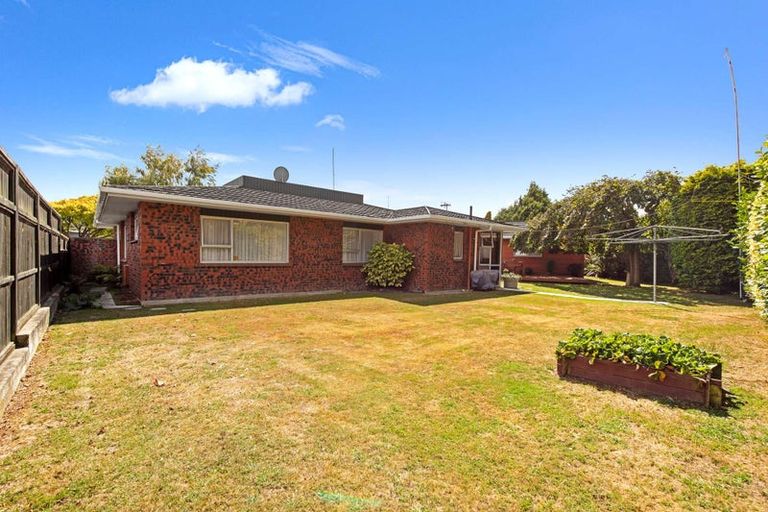 Photo of property in 43 Kentucky Way, Awapuni, Palmerston North, 4412