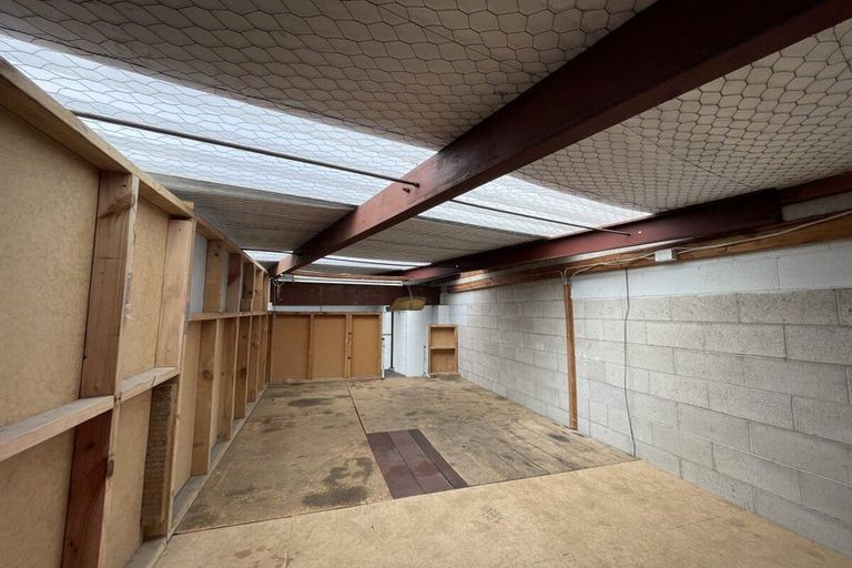 Photo of property in 1/17 View Road, Glenfield, Auckland, 0627