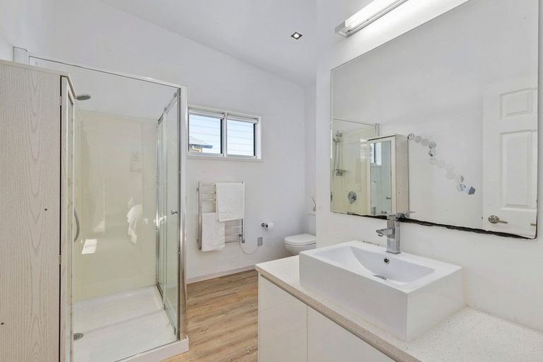 Photo of property in 4 Te Whai Street, Mangawhai Heads, Mangawhai, 0505