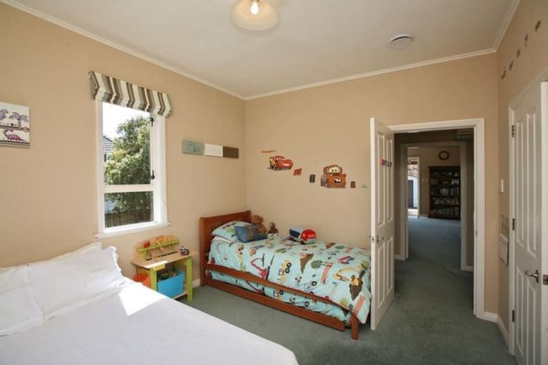 Photo of property in 49 Somerset Street, Brooklands, New Plymouth, 4310