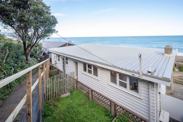 Photo of property in 55 High Street, Island Bay, Wellington, 6023