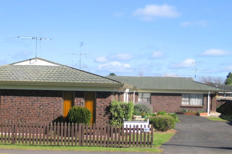 Photo of property in 2/26 Prictor Street, Papakura, 2110