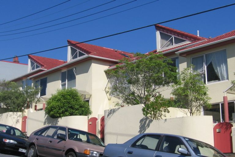 Photo of property in 19/20 Thompson Street, Mount Cook, Wellington, 6011