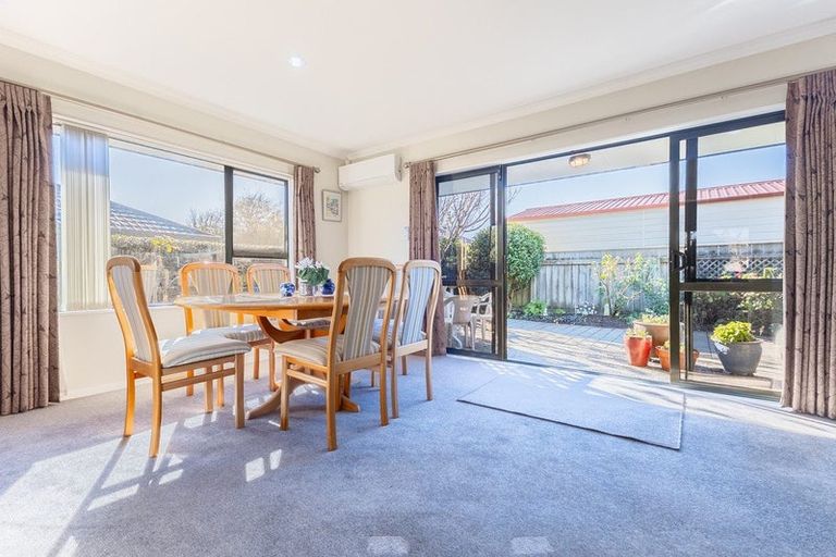 Photo of property in 80 Guildford Drive, Paraparaumu, 5032