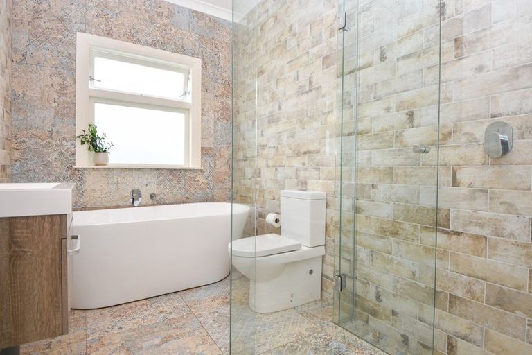 Photo of property in 15 Hilton Road, Carterton, 5713