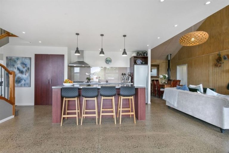 Photo of property in 243 Clevedon Kawakawa Road, Clevedon, Papakura, 2585