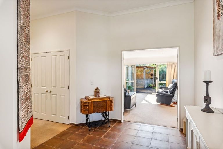 Photo of property in 194 Milne Drive, Paraparaumu, 5032