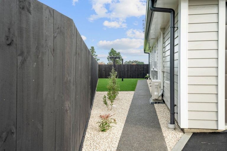 Photo of property in 137a Halswell Junction Road, Halswell, Christchurch, 8025