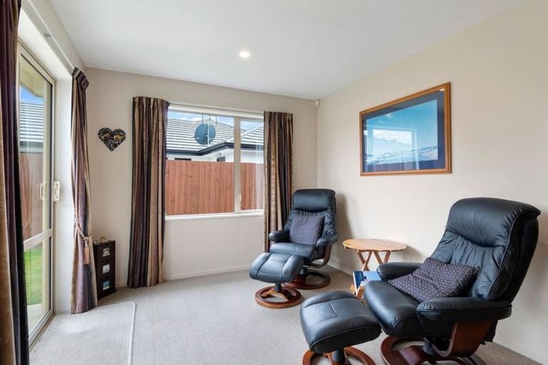 Photo of property in 6 Sedgemoor Close, Burwood, Christchurch, 8083