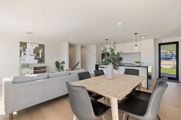 Photo of property in 104 Spur Ridge Rise, Jacks Point, 9371