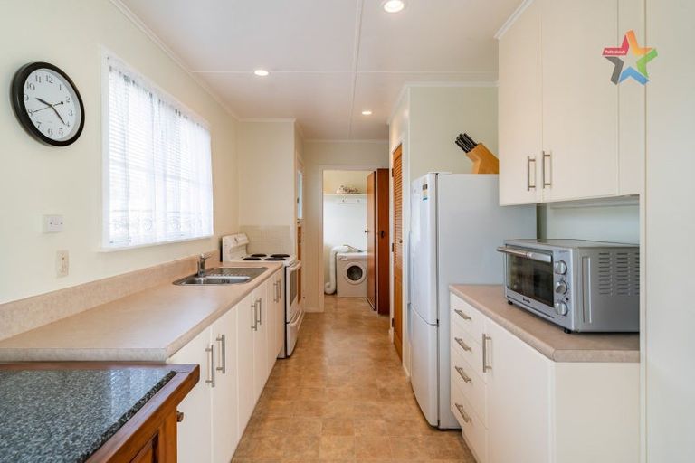 Photo of property in 21 Berkeley Road, Wainuiomata, Lower Hutt, 5014