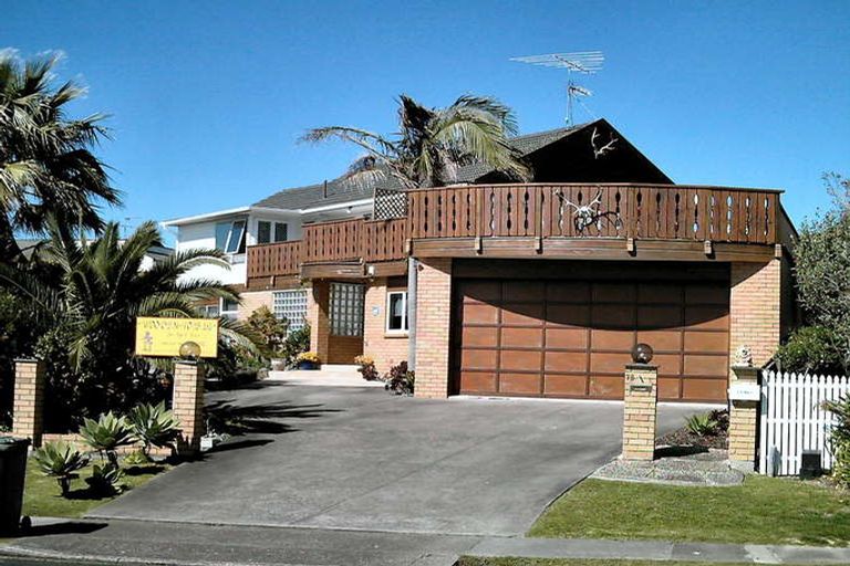 Photo of property in 75 Pacific Parade, Army Bay, Whangaparaoa, 0930
