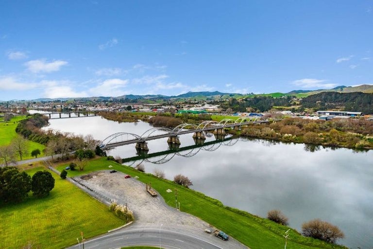 Photo of property in 1 Tainui Lane, Huntly, 3700