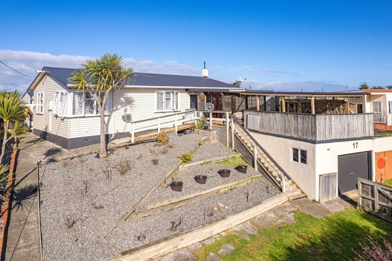 Photo of property in 17 Toi Street, Tawhero, Whanganui, 4501