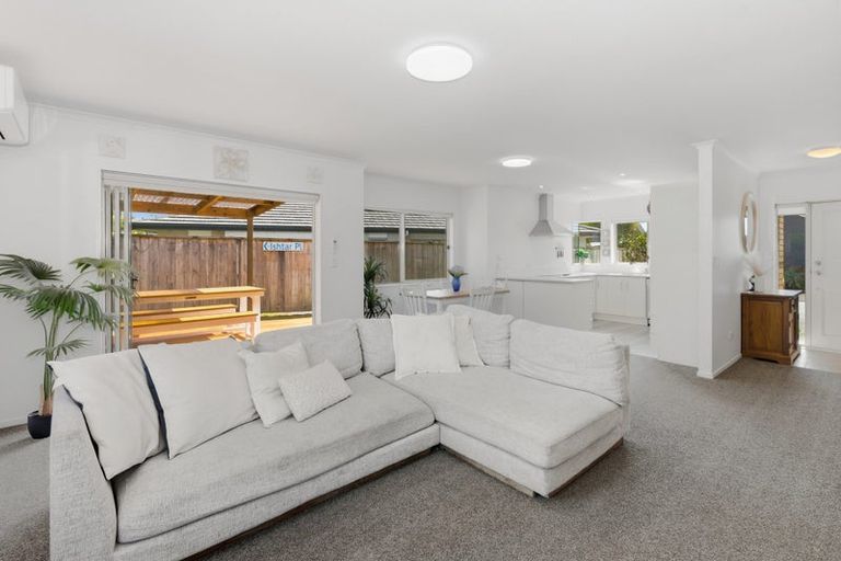 Photo of property in 6 Ishtar Place, One Tree Point, 0118