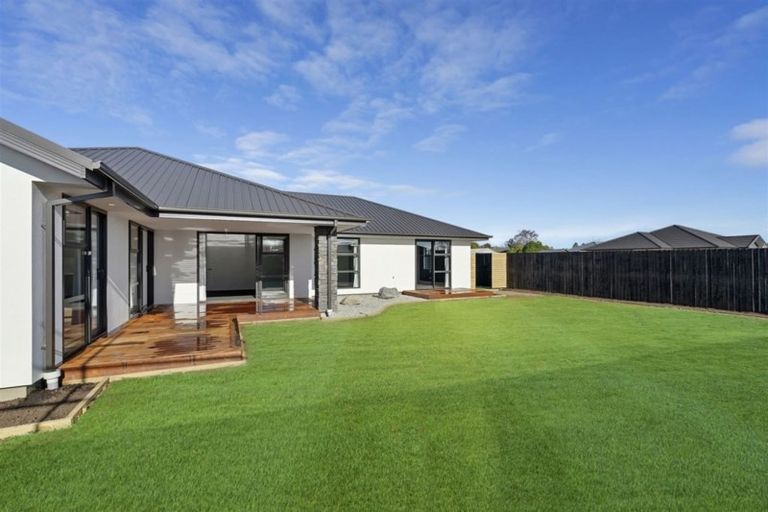 Photo of property in 7 Hamlett Drive, Woodend, 7610