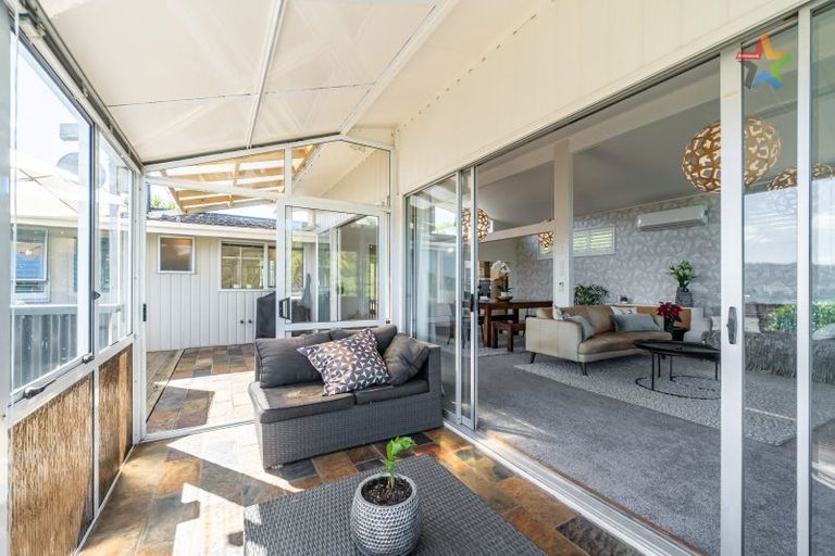 Photo of property in 8 Summit Road, Fairfield, Lower Hutt, 5011