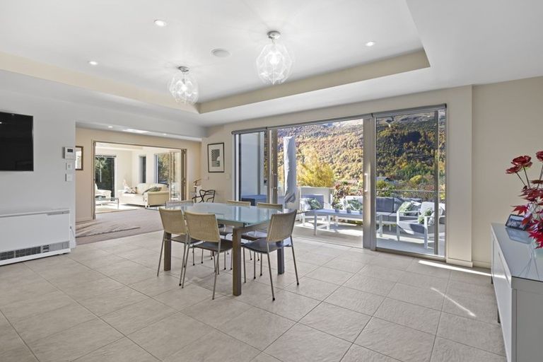 Photo of property in 21 Hood Crescent, Arrowtown, 9302