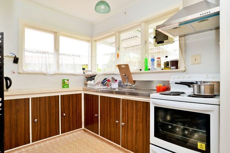 Photo of property in 28 Lewis Street, Glenview, Hamilton, 3206