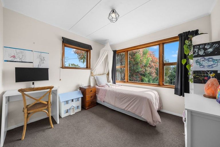 Photo of property in 73 Jellicoe Street, Martinborough, 5711