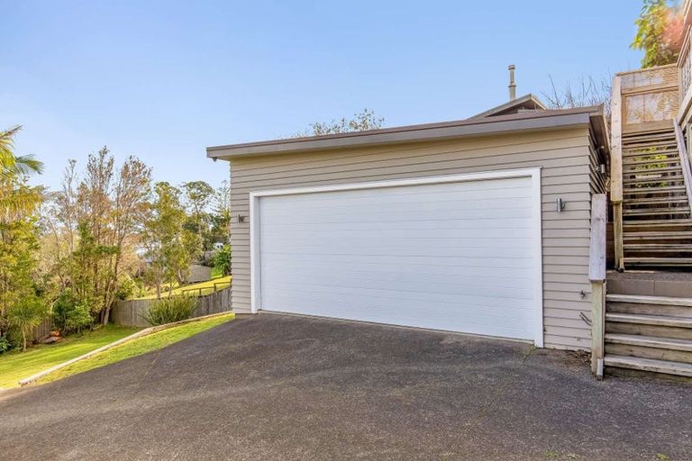 Photo of property in 121 Vipond Road, Stanmore Bay, Whangaparaoa, 0932