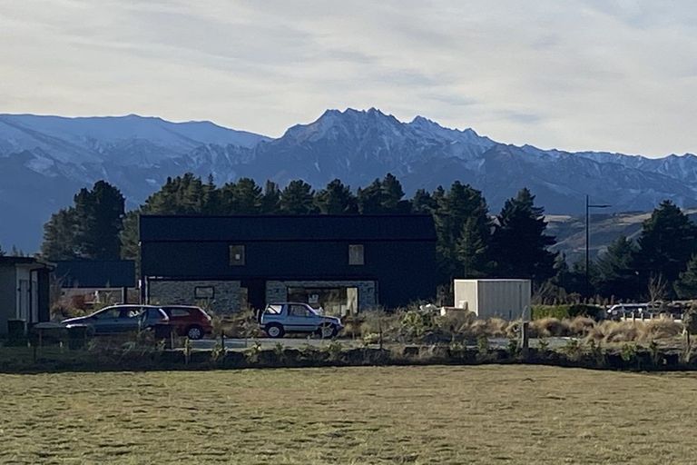 Photo of property in 1 Outlet Road, Wanaka, 9305