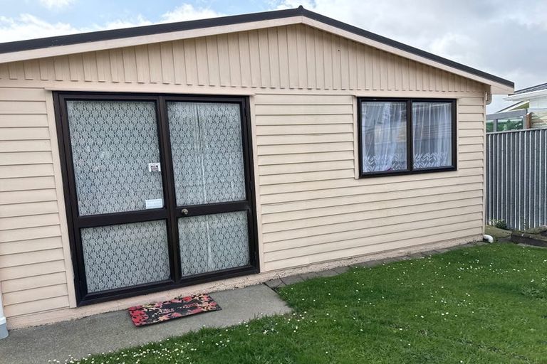 Photo of property in 18 Park Road, West End, Palmerston North, 4412