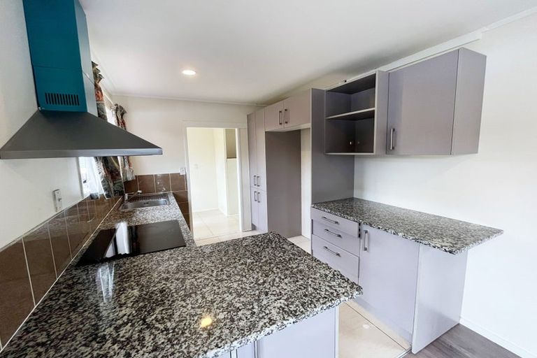 Photo of property in 56 Arodella Crescent, Ranui, Auckland, 0612