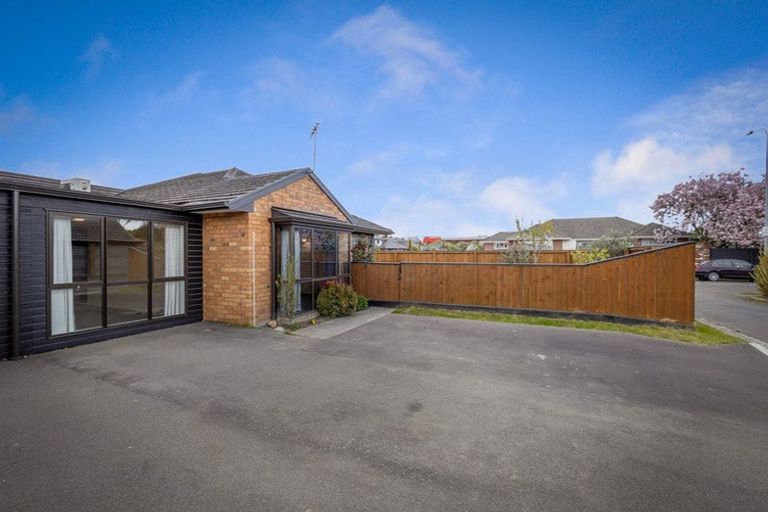 Photo of property in 1/22 Leander Street, Northcote, Christchurch, 8052