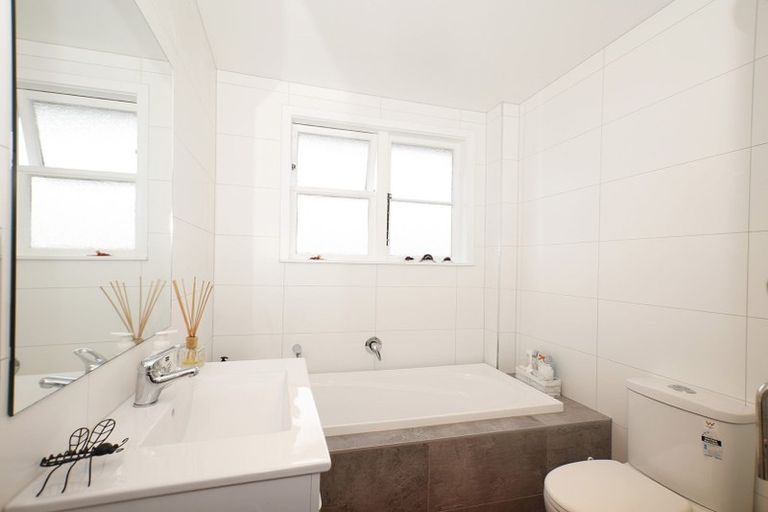 Photo of property in 91 Massey Street, Frankton, Hamilton, 3204