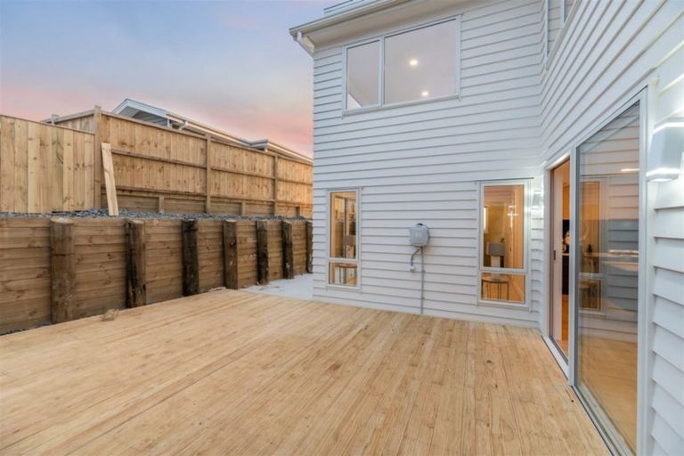 Photo of property in 7 Cooperage Avenue, Kumeu, 0810