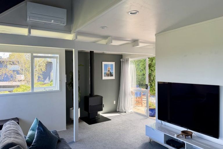 Photo of property in 52 Balmain Road, Chatswood, Auckland, 0626