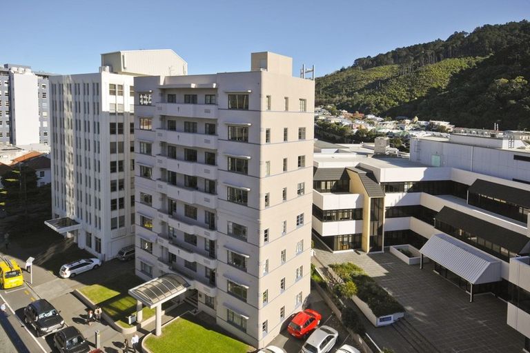 Photo of property in Westhaven Apartments, 13/127 Molesworth Street, Thorndon, Wellington, 6011