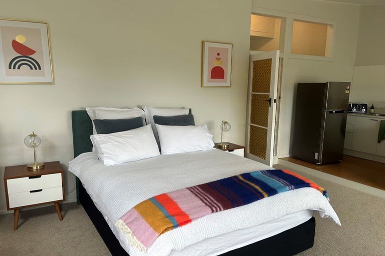 Photo of property in 26 Imperial Terrace, Melrose, Wellington, 6022